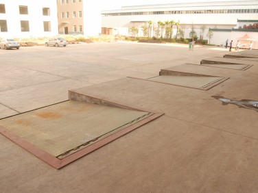 固定登車(chē)橋