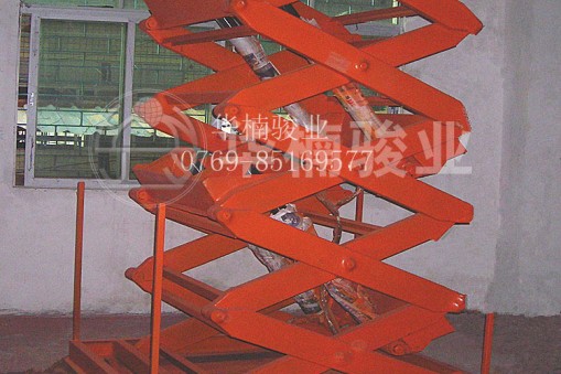 【華楠駿業】如何安裝固定剪叉式液壓升降平臺