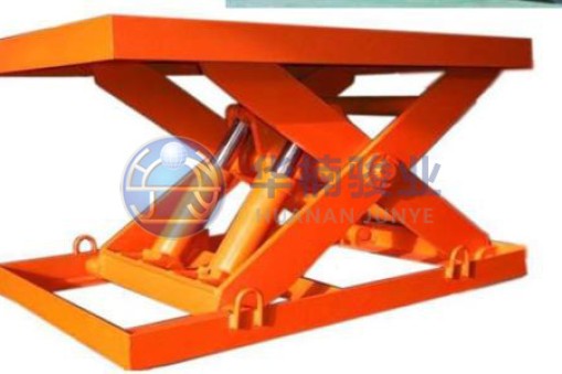 判斷升降平臺(tái)生產(chǎn)廠(chǎng)家是否專(zhuān)業(yè)的標(biāo)準(zhǔn)