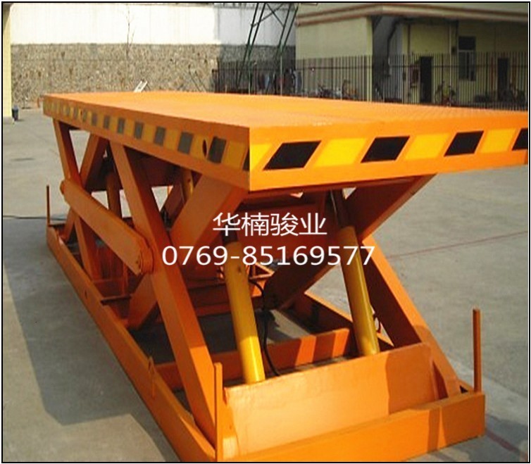 采購導(dǎo)軌式升降平臺(tái)要重視質(zhì)量問題